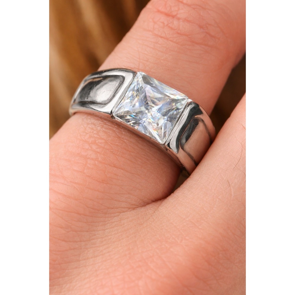 Sterling Silver 925 Ring Princess Cut CZ Statement Ring Size 7–7.5